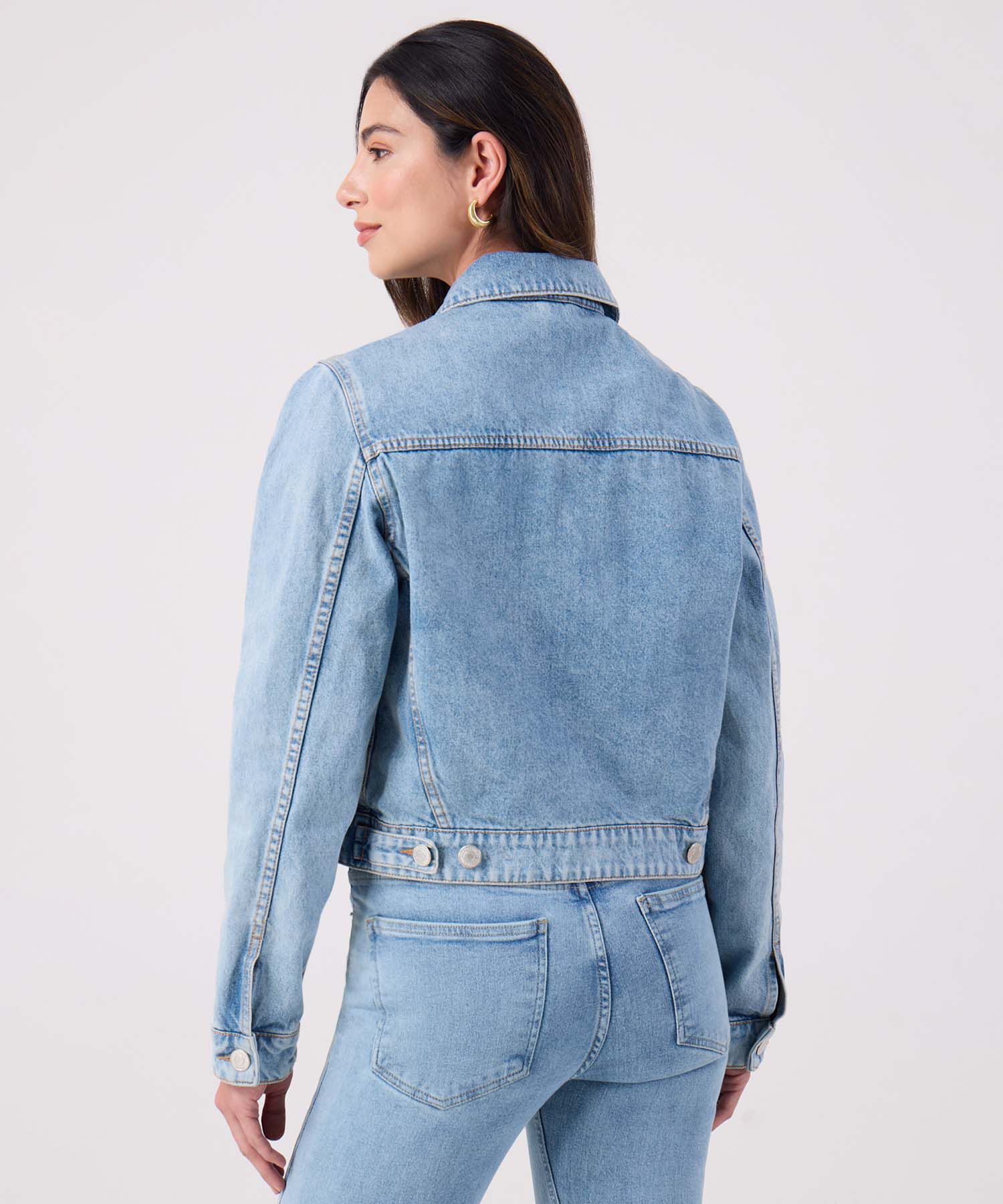 Chaqueta Trucker Tono Azul Claro 