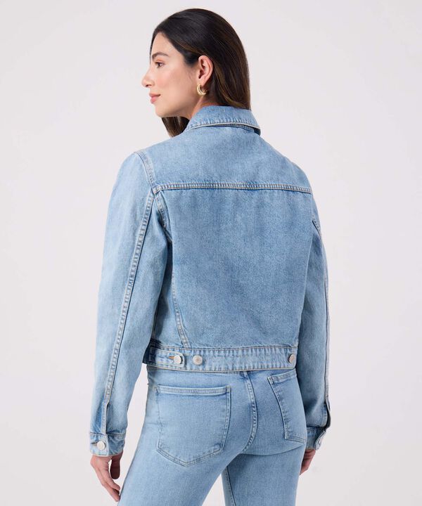 Chaqueta Trucker Tono Azul Claro 