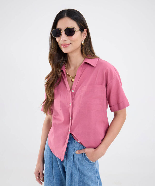 Camisa Unicolor Con Bolsillos En Frente image number null