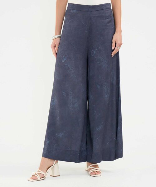 Pantalón Fluido Estampado image number null