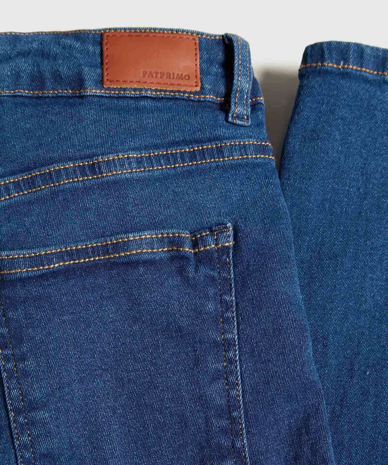 Jeans Skinny Tono Medio