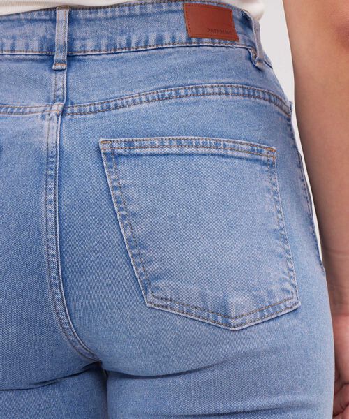 Jean Straight Crop Tono Azul Claro
