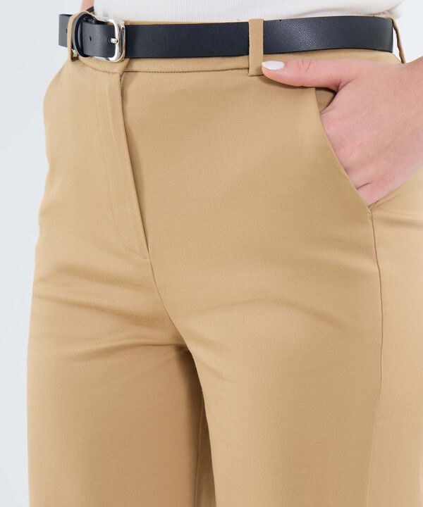 Pantal&oacute;n tipo chino para mujer