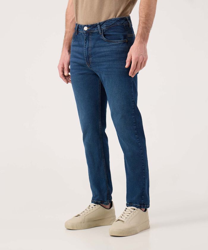 Jeans Regular Tono Azul Medio 