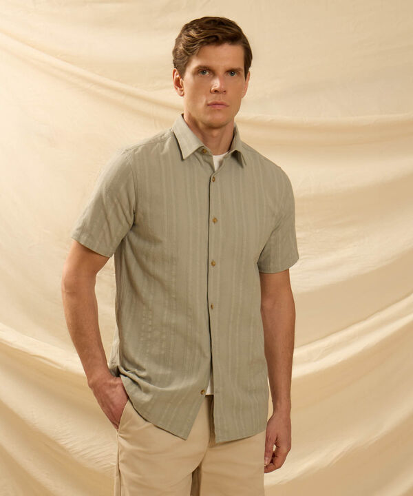 Camisa de Manga Corta Texturizada para Hombre image number null