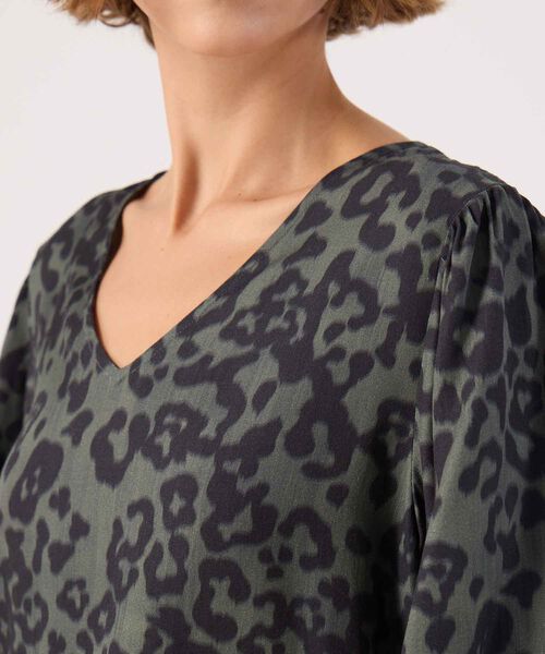 Blusa estampada manga corta  image number null