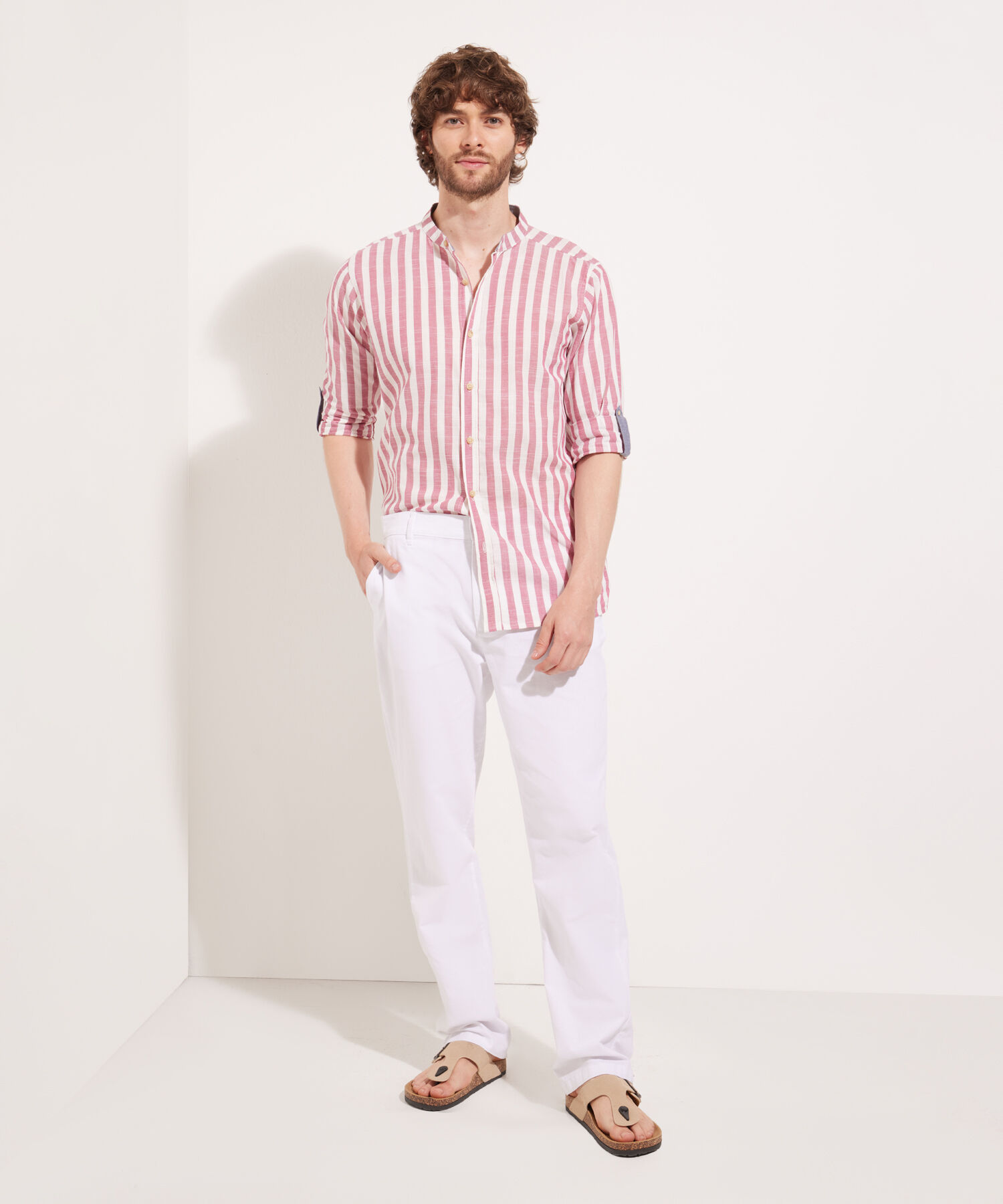 Pantalón Tipo Chino con Bolsillos