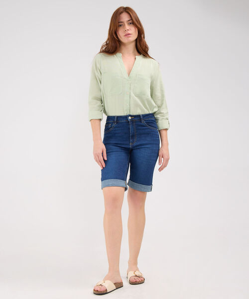 Bermuda Larga Con Roll Up Tono Azul Oscuro image number null