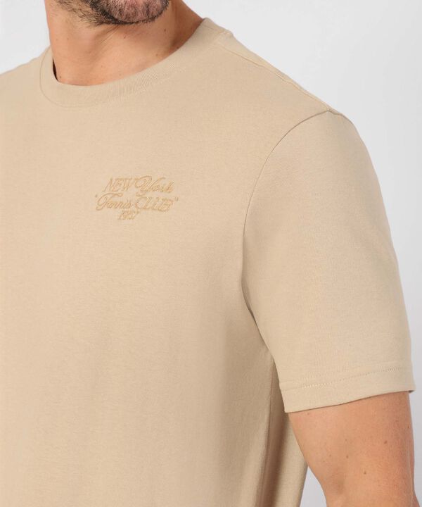 Camisera Con Bordado En Costado 