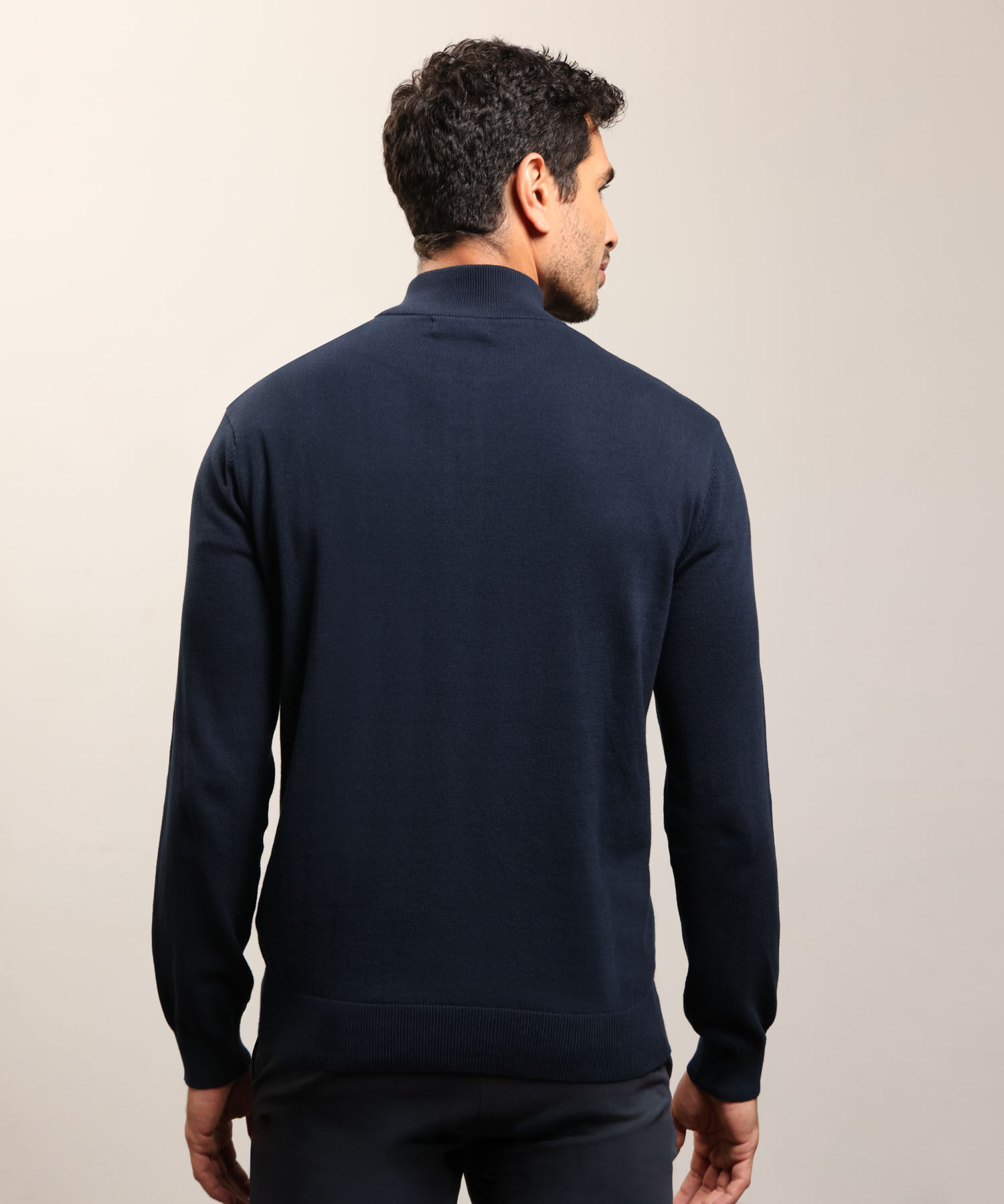 Buzo de Tejido Liso con Cuello Alto y Cremallera Para Hombre