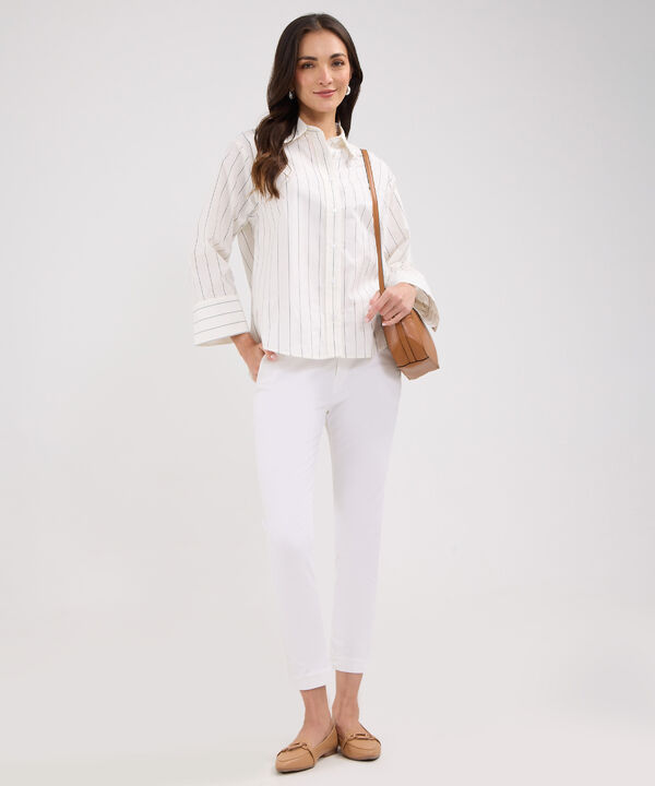 Pantalon Unicolor Chino Con Cinturon