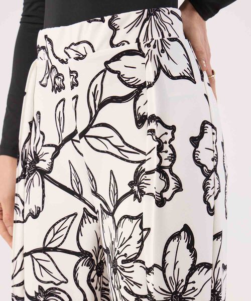 Pantalon Estampado Con Prense image number null