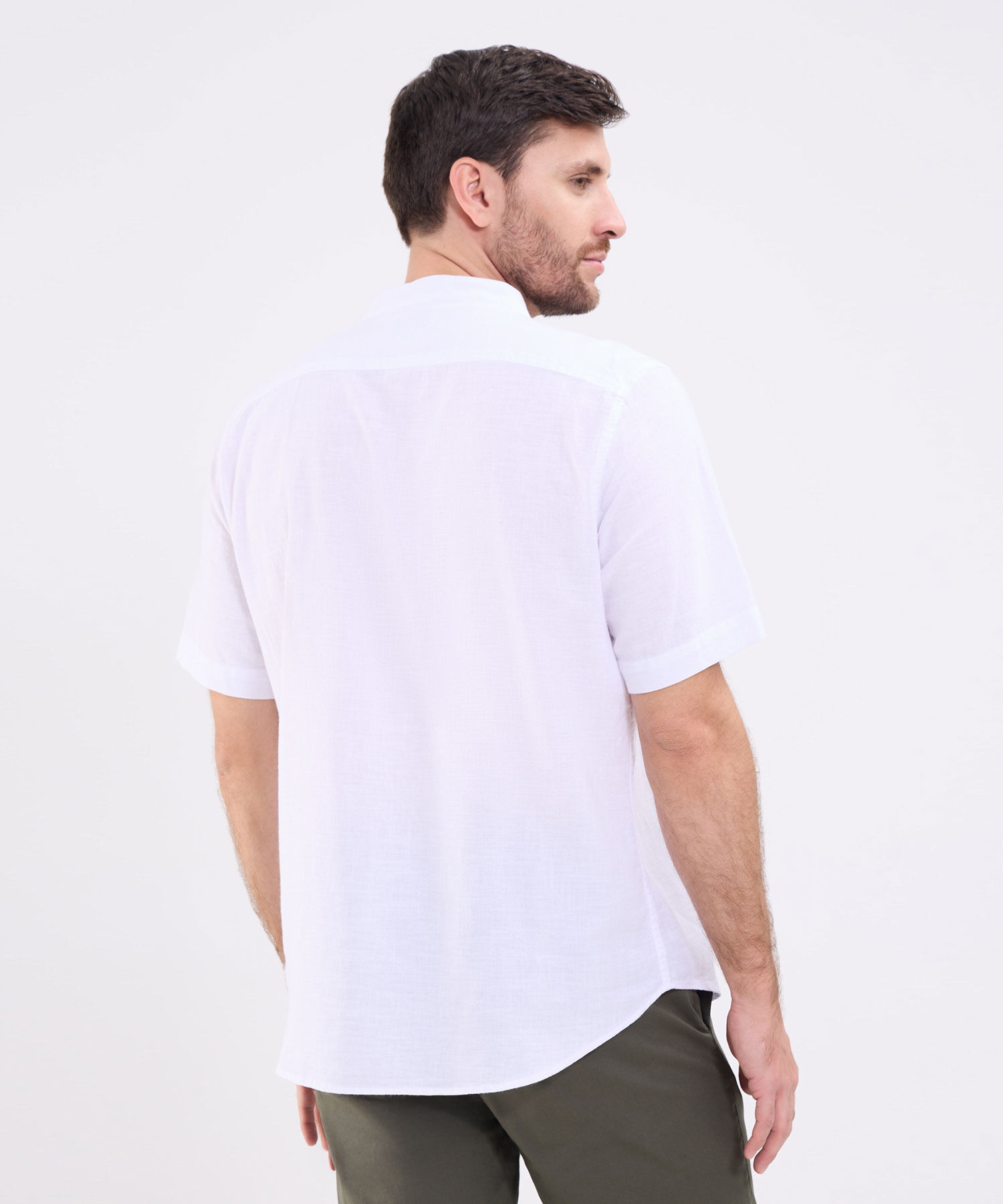 Camisa manga corta unicolor para hombre