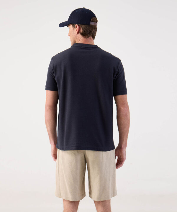 Camiseta Cl&aacute;sica con Detalle Bordado Para Hombre