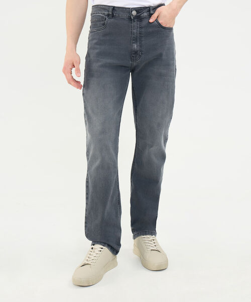 Jeans Regular Tono Negro image number null