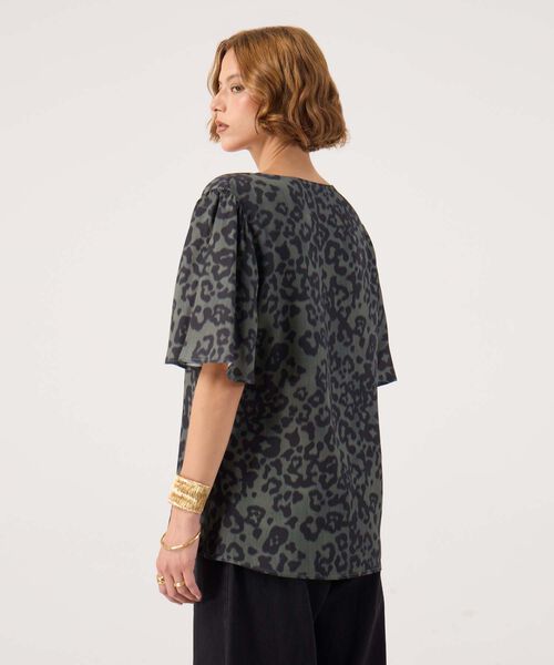 Blusa estampada manga corta 