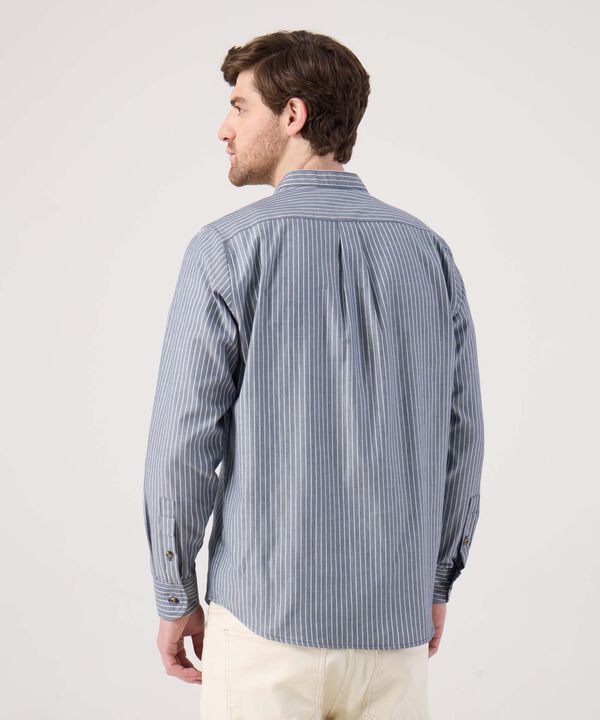 Camisa a rayas cuello mao 