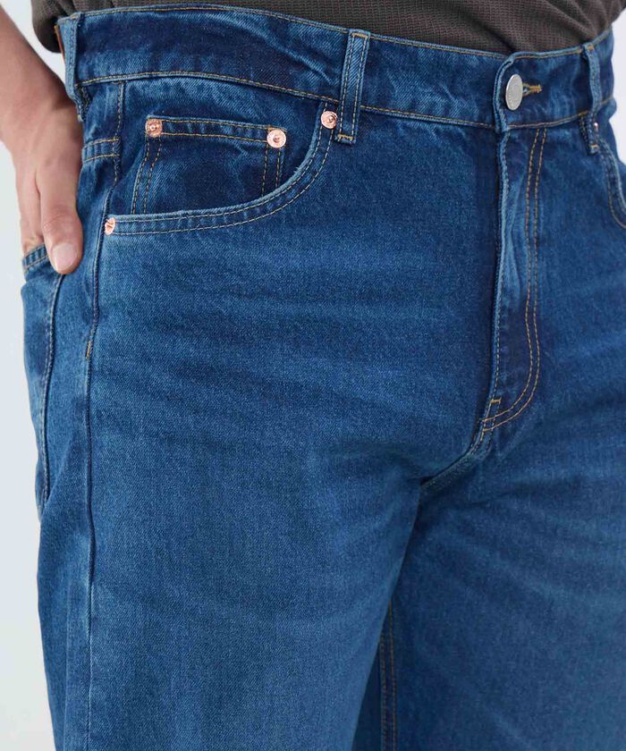 Jeans Relax Fit Tono Azul Medio Oscuro