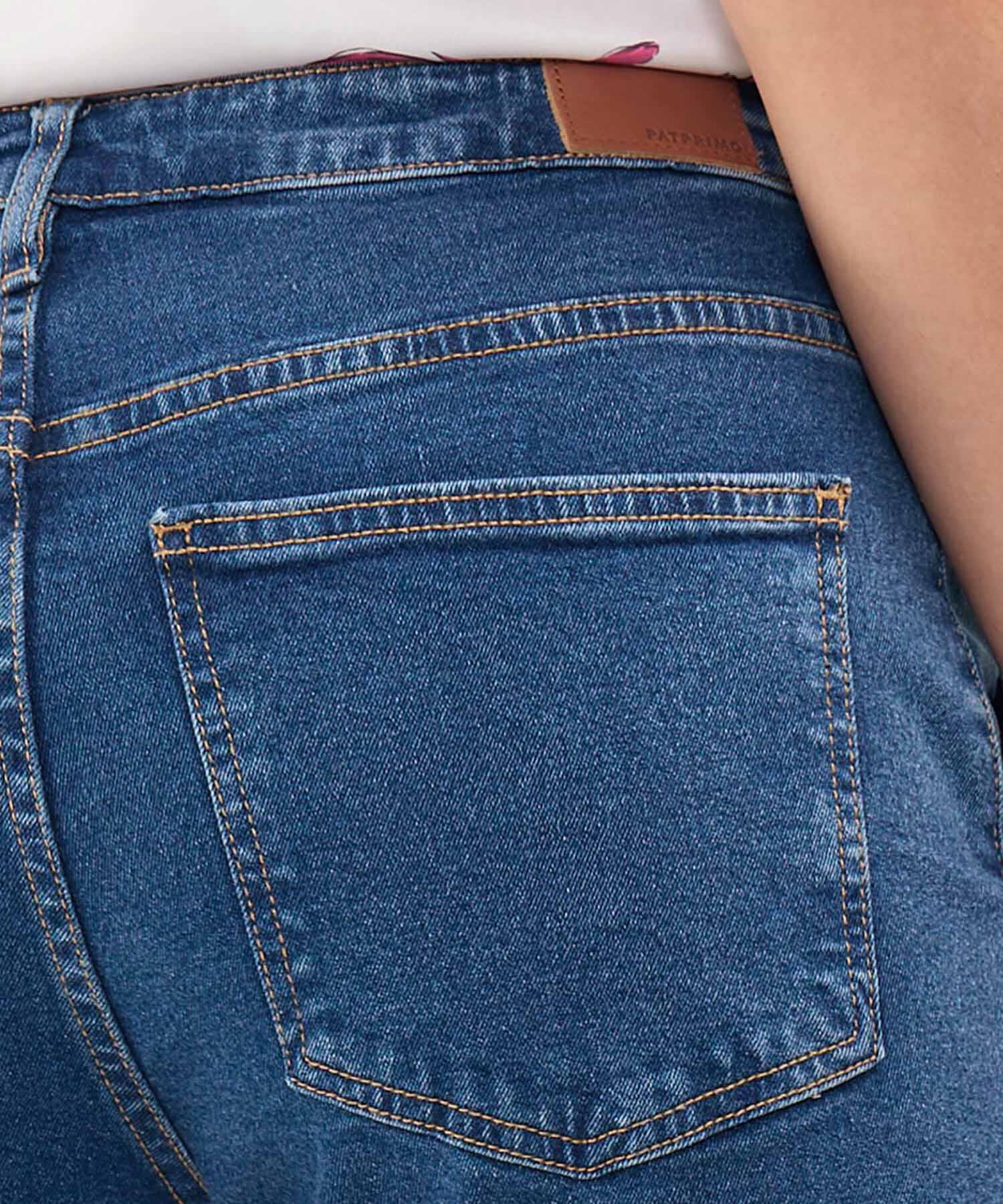 Jeans Straight Tono Medio