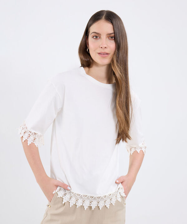 Camiseta Con Detalle image number null