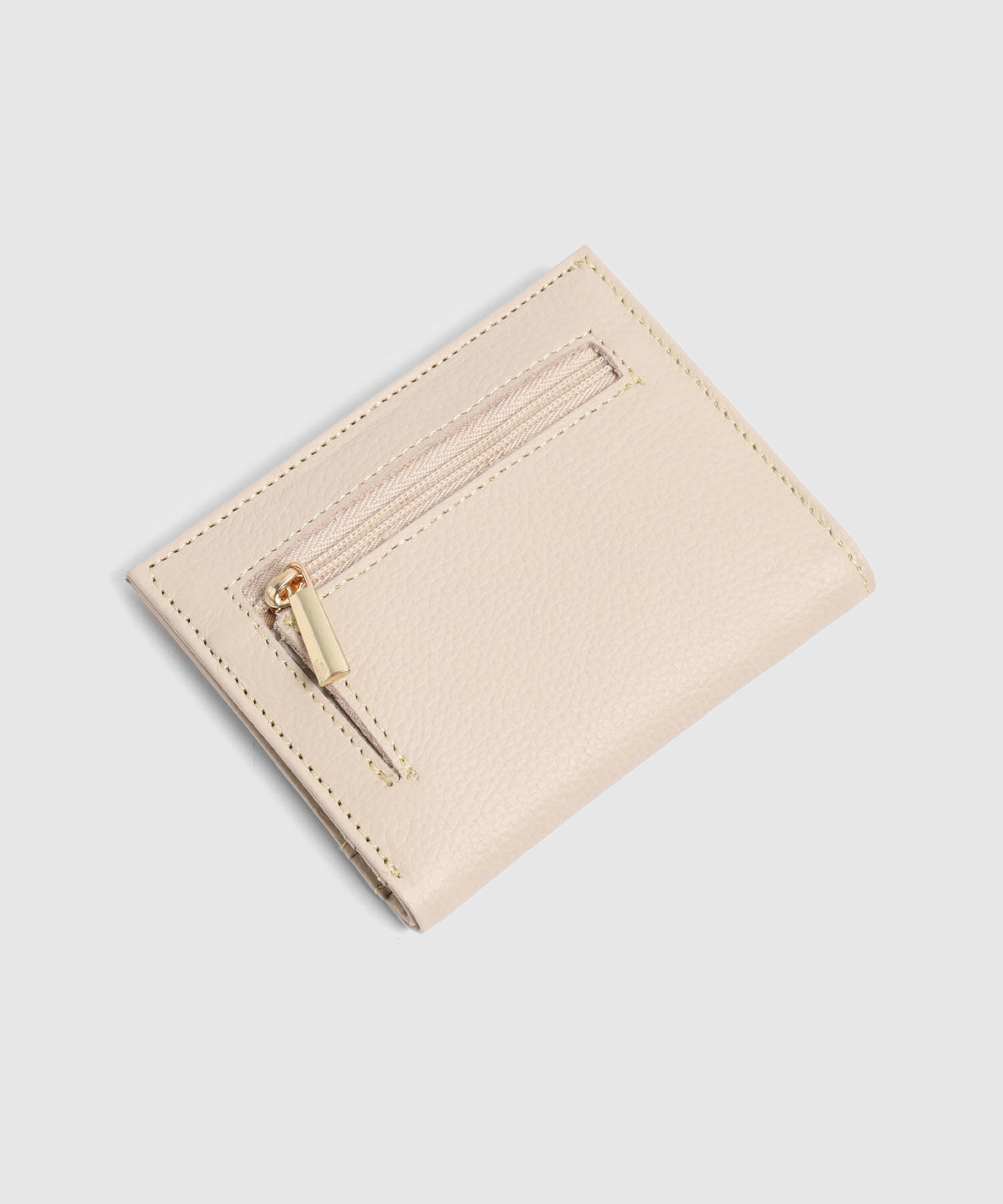 Billetera Unicolor Con Boton 