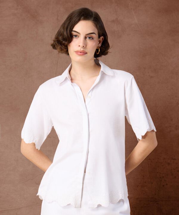Camisa Blanca Manga Corta Borde Ondulado