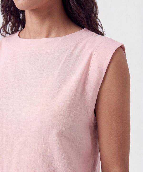 Blusa Cuello Plano Con Hombreras Para Mujer
