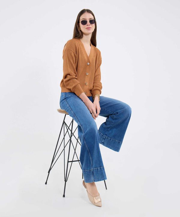 Jean Wide Leg Con Bolsillos Parche