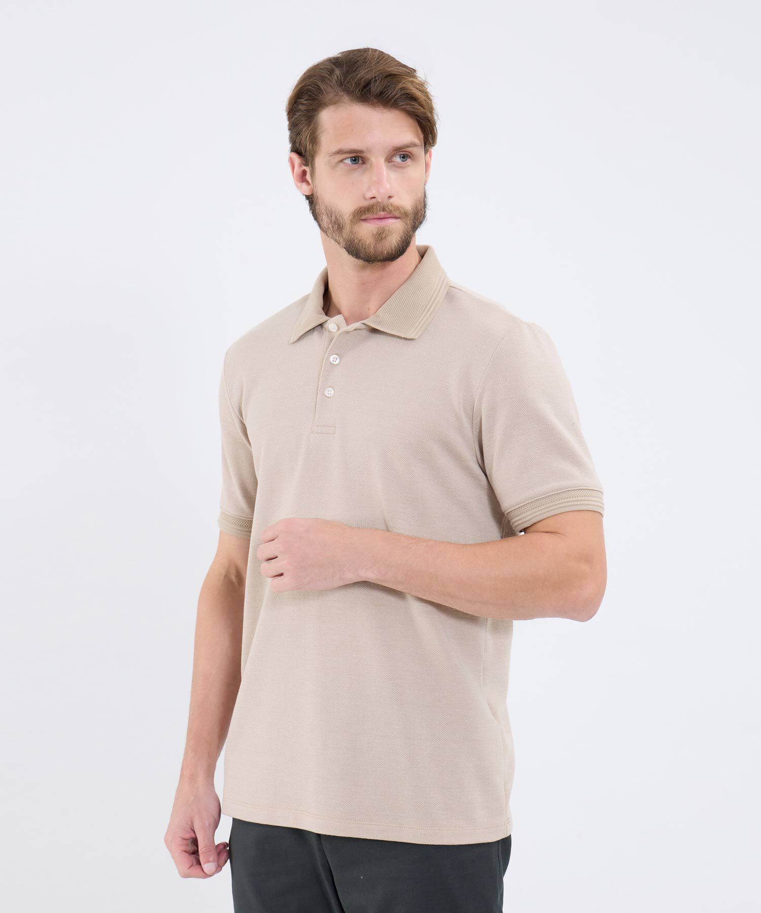 Polo Unicolor Con Detalle En Manga