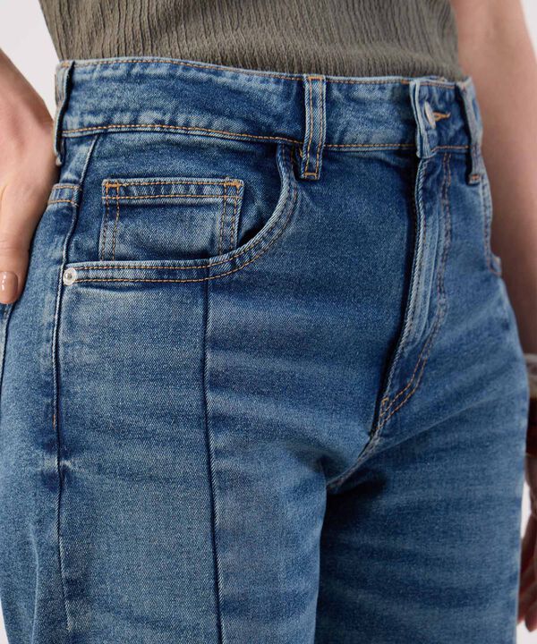 Jean Recto con Costuras Frontales para Mujer