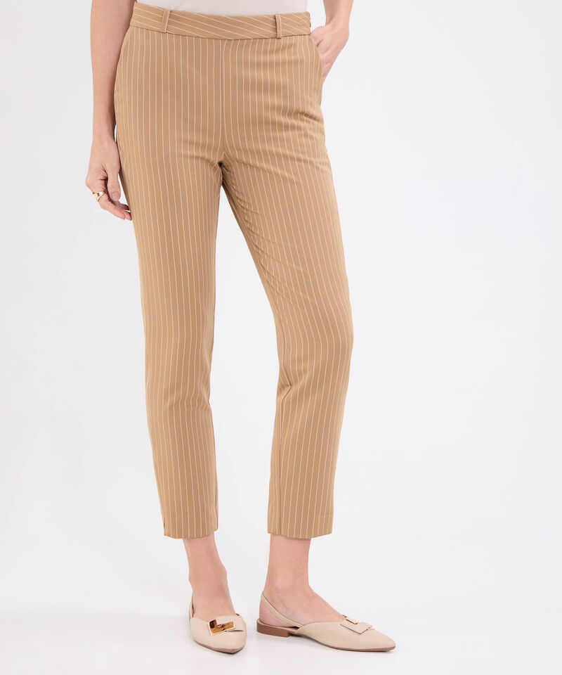 Pantalon estampado con cintur&oacute;n incluido y hebilla para mujer