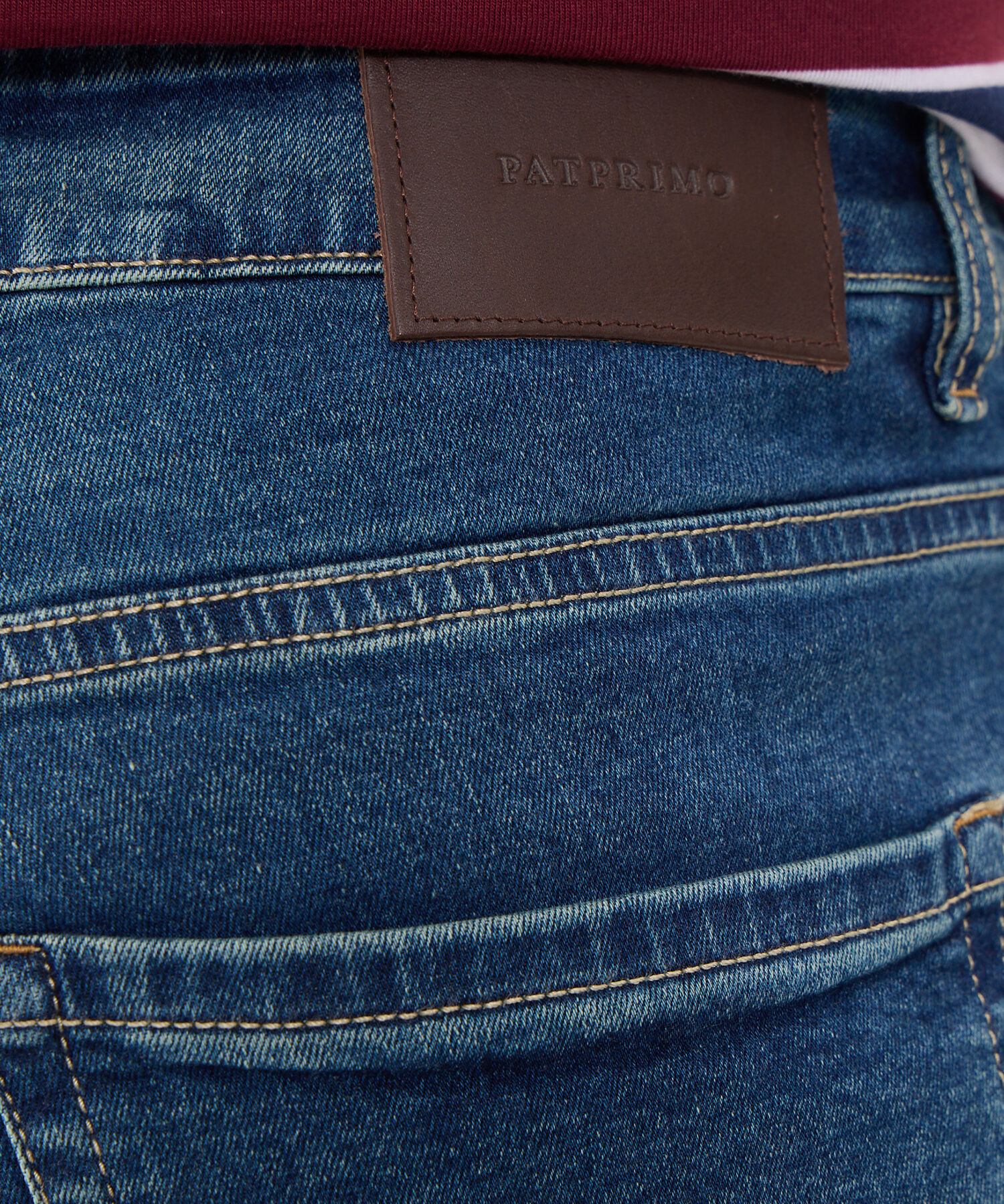 Jean Jean Masculino Slim Tono Azul Medio.