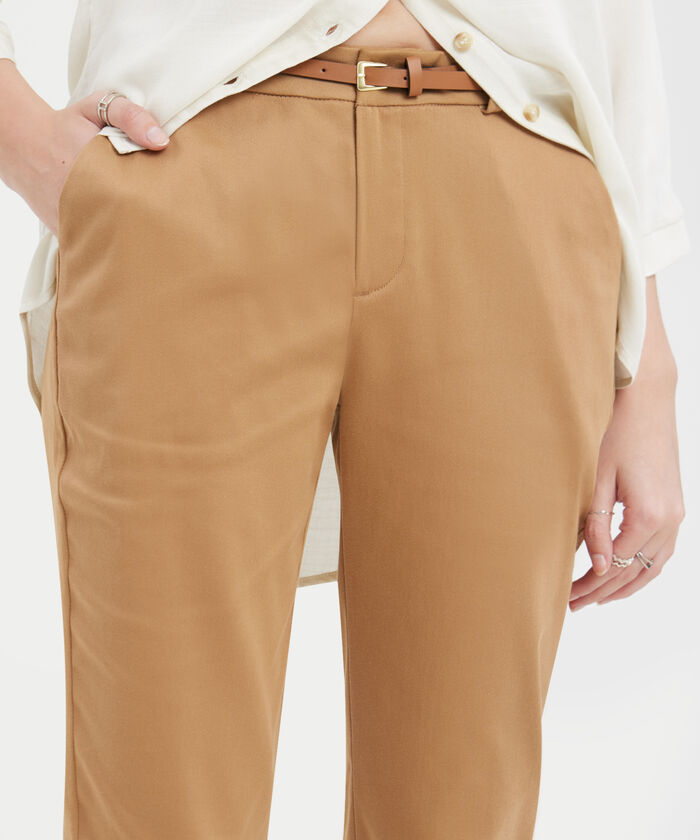 Pantalon Basico Bolsillos Diagonal