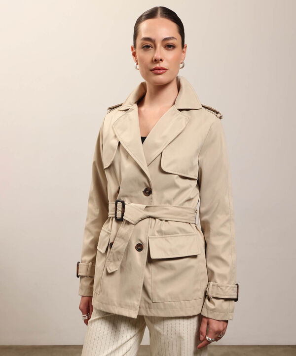 Chaqueta Trench Unicolor Con Cinturon 