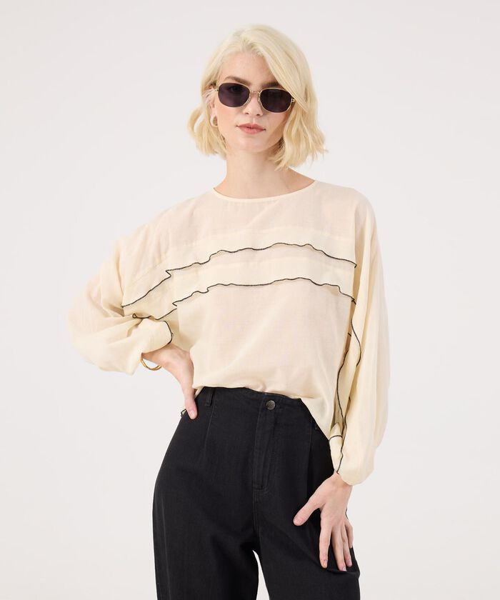 Blusa Unicolor Con Boleros En Frente