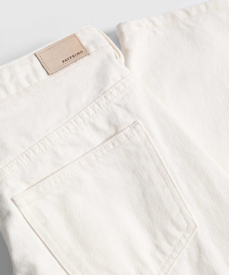 Jean Mom con Bordados Calados para Mujer