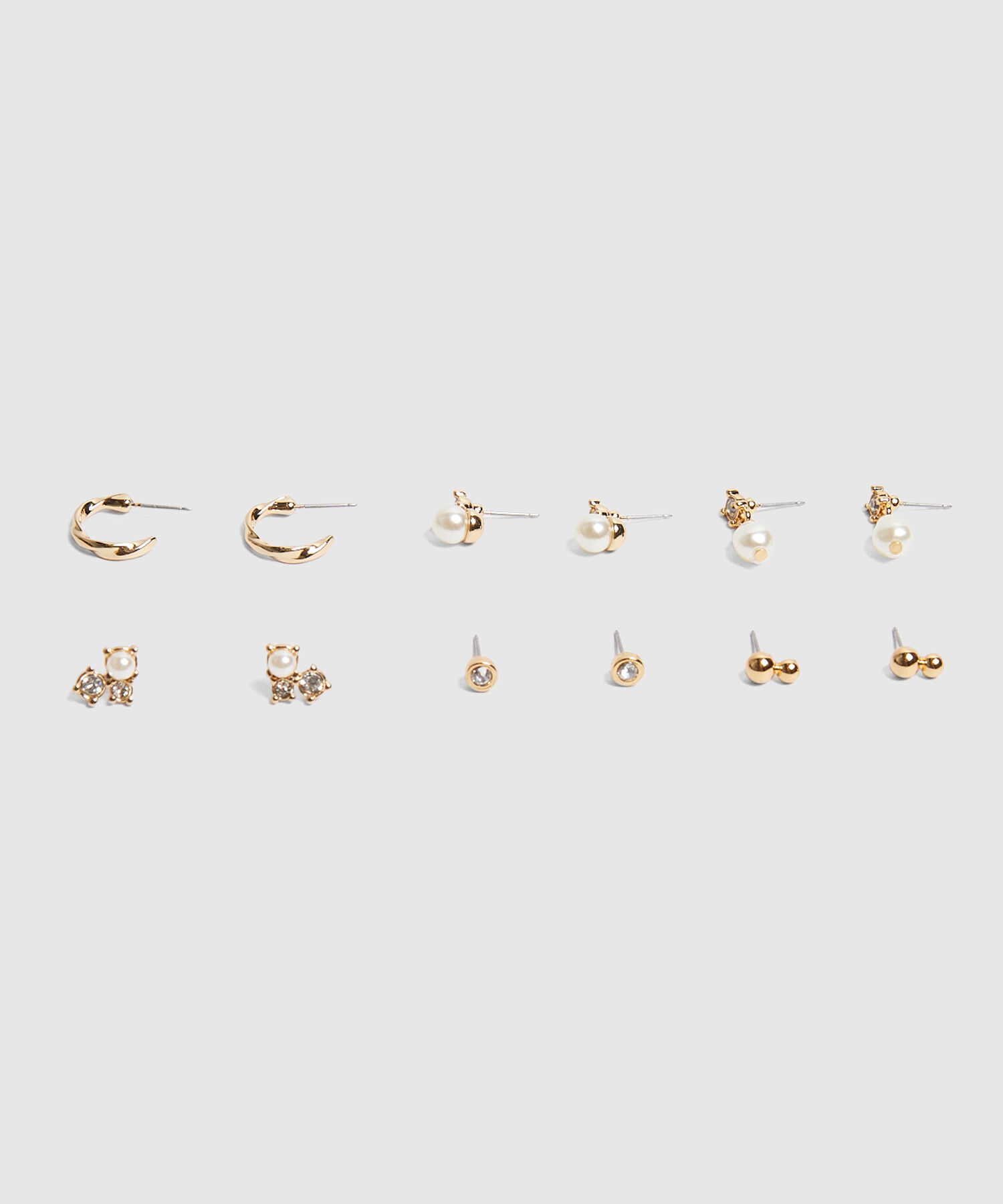 Set x 6 Aretes Dorados con perlas