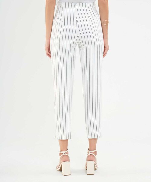 Pantalón Casual a Rayas