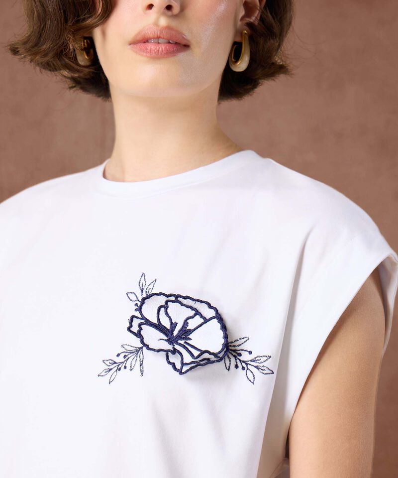 Camiseta Mujer sin Manga con Dise&ntilde;o Bordado