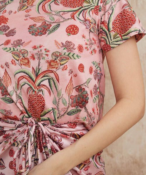 Camiseta Manga Corta Estampada Campaña Beatriz Camacho image number null