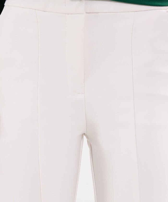 Pantalón Casual con Bolsillos