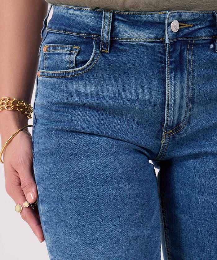 Bermuda En Denim Tono Azul Medio 