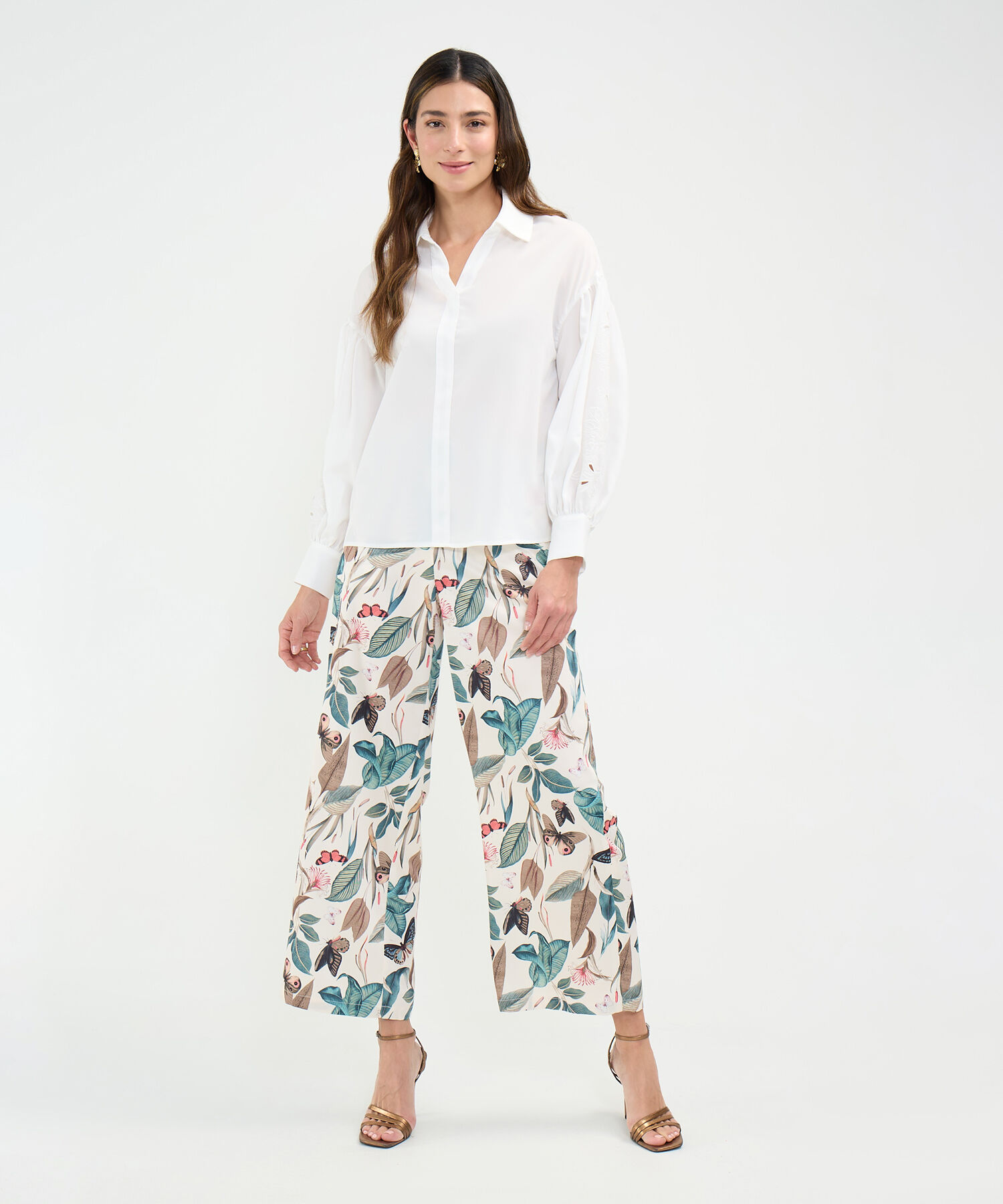 Blusa con Bordado en Mangas