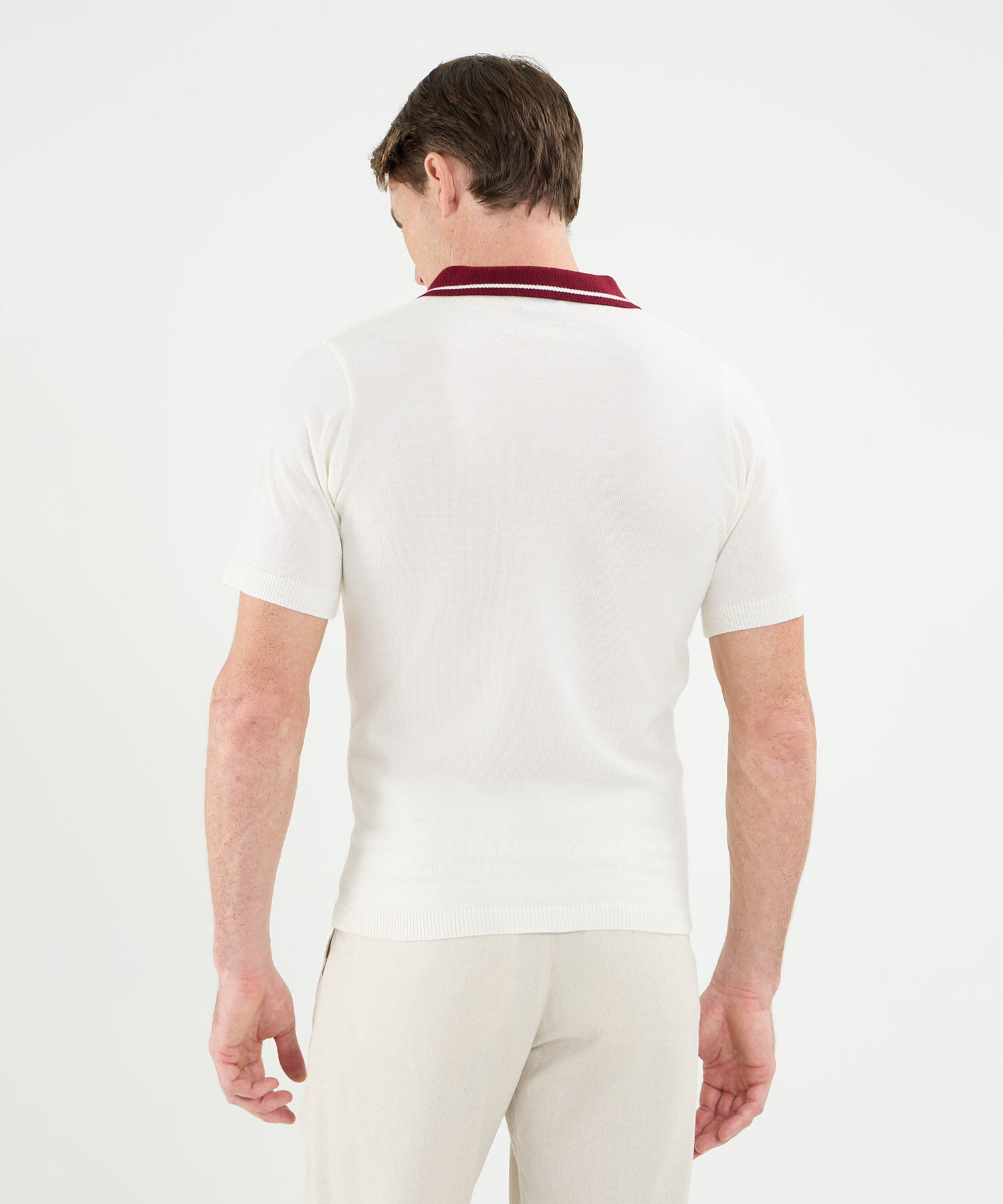 Polo Tejida Cuello Y Pechera En Contraste Para Hombre