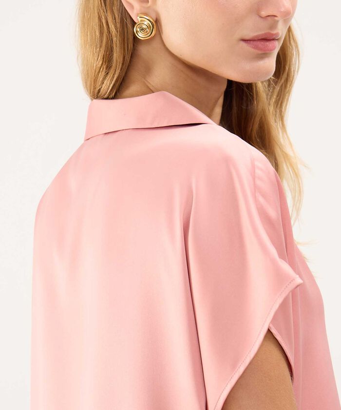 Blusa Satinada Escote en V