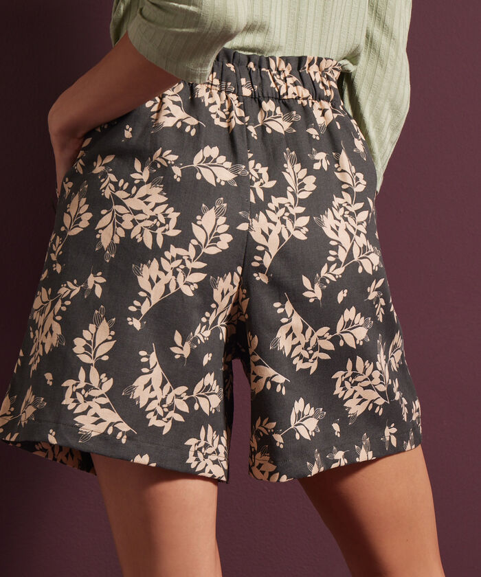 Bermuda Estampada Con Elástico En Pretina, Cinturón Para Anudar Y Bolsillos Laterales