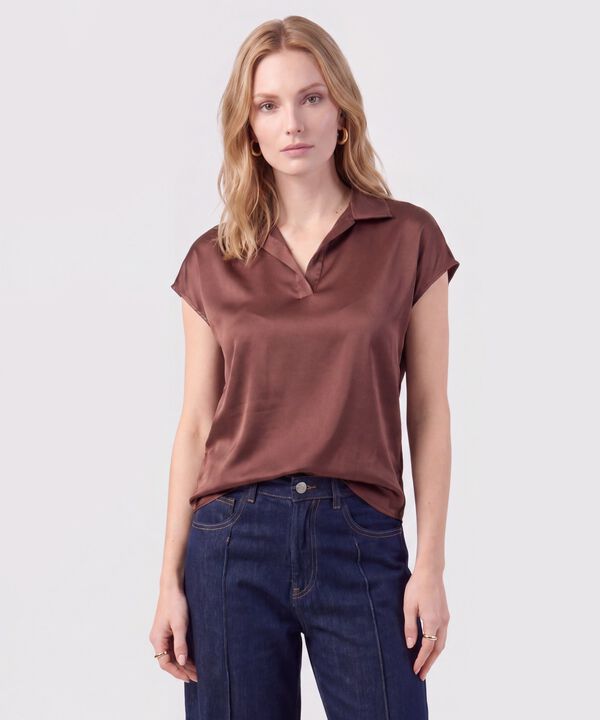 Blusa Unicolor De Manga Corta Mujer image number null