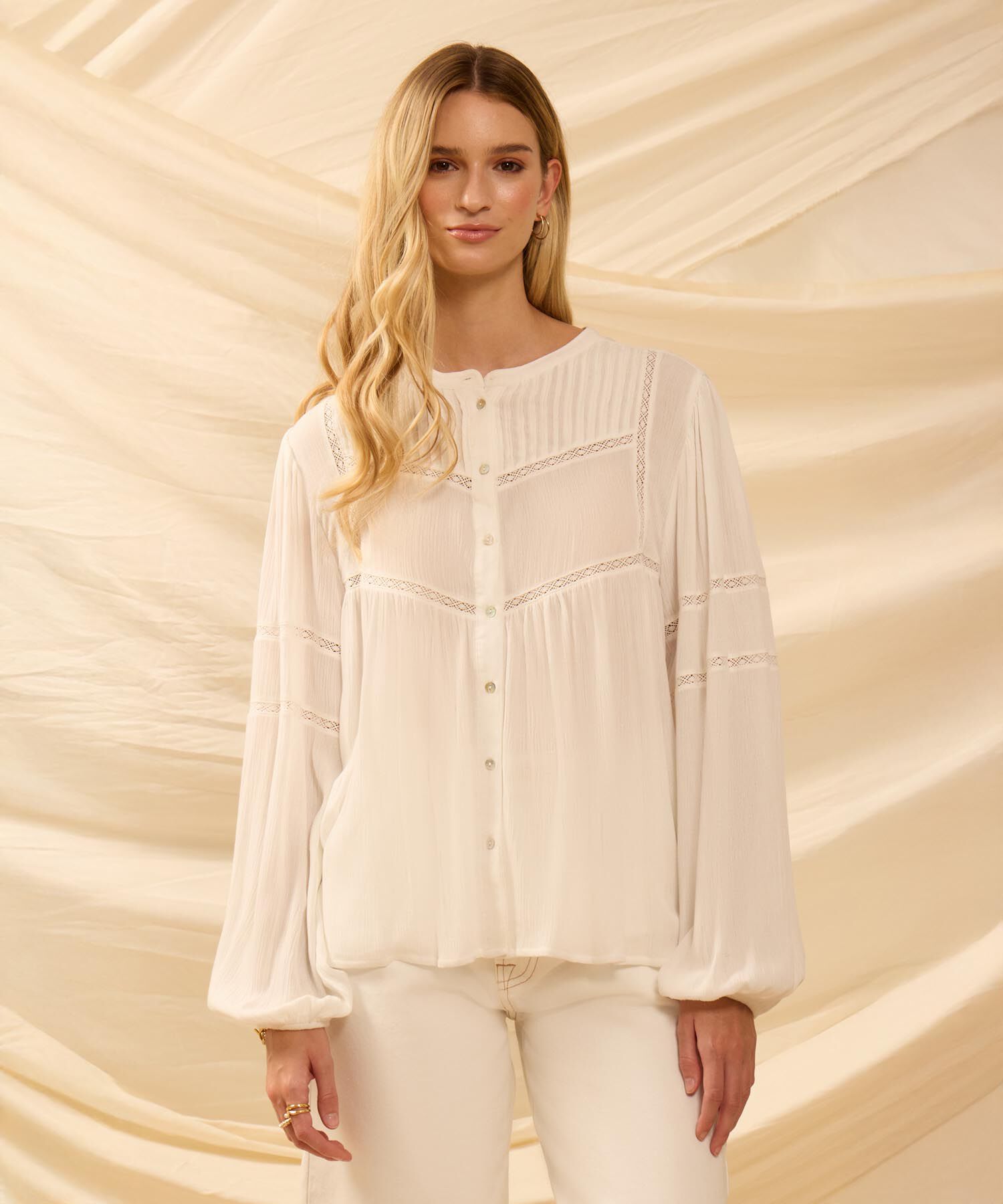 Blusa Unicolor Con Encaje Para Mujer