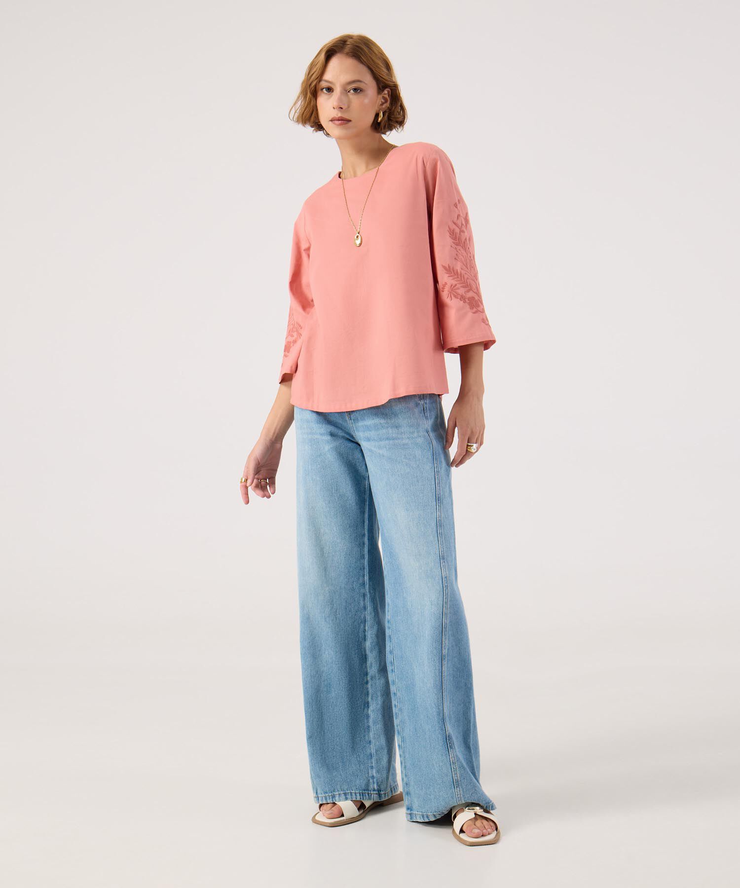 Jean wide leg con desgastes 