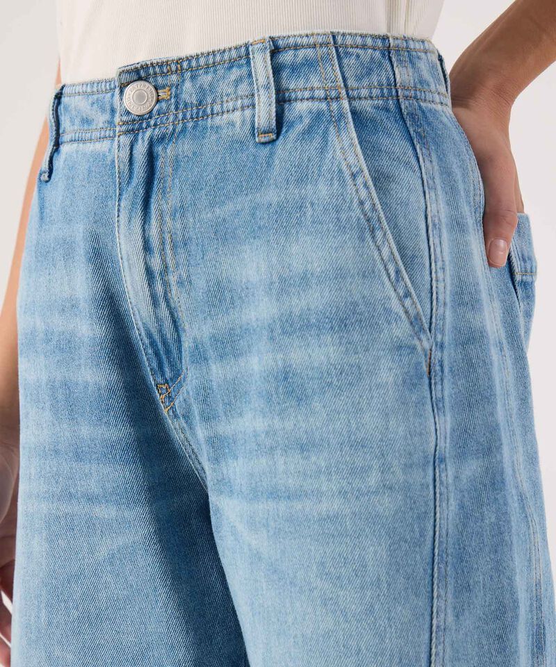 Jean wide leg con desgastes 